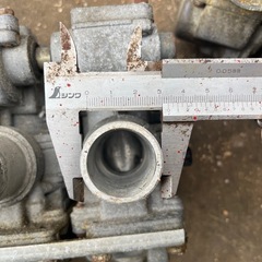 キャブレターの画像