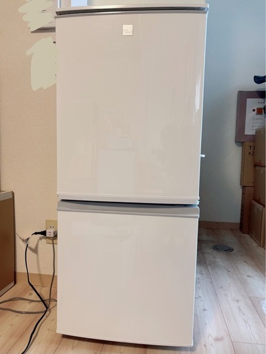 【美品】冷蔵庫 シャープ SJ-14E7-KW 2020年製 137L 動作OK