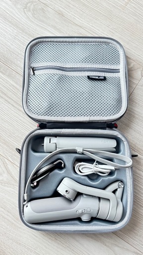 【国内正規品】 DJI OM 5 アテネ グレー スマートフォンジンバル【値引き可】