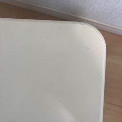 白　テーブルの画像