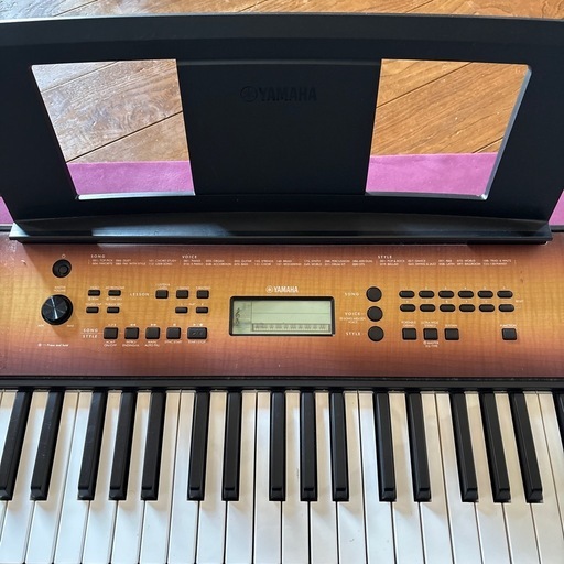 カシオ　電子ピアノ　CASIO