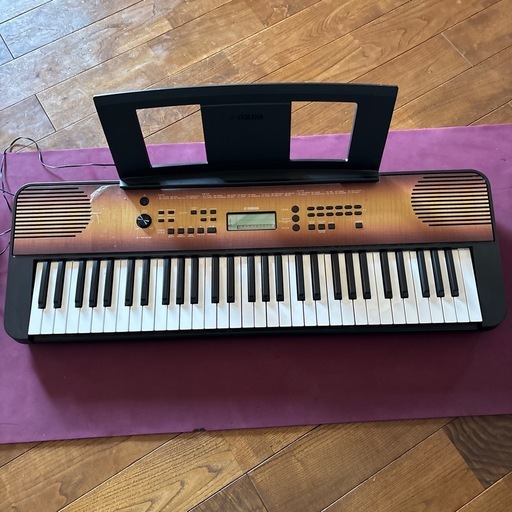 カシオ　電子ピアノ　CASIO