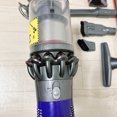 Dyson ダイソン掃除機V10  の画像