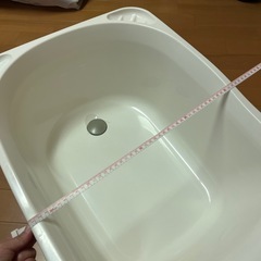 ベビーバス　水抜き栓付きの画像