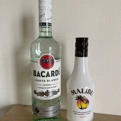 ミニマリブとバカルディ、ラムの画像