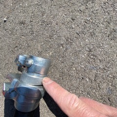 スプリングコンプレッサー（ジャンク品）の画像