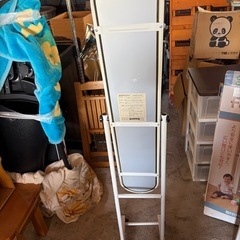 スタンドミラーの画像