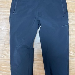 ほぼ未使用　モンベル　マウンテンストライダーパンツ　Lの画像