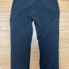 ほぼ未使用　モンベル　マウンテンストライダーパンツ　Lの画像