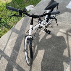 自転車　折りたたみ　20インチの画像