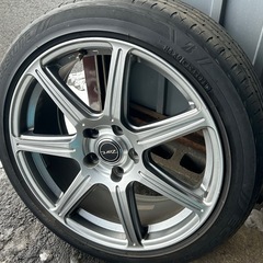 １８インチ　夏タイヤ　アルミ
ホイールセットの画像