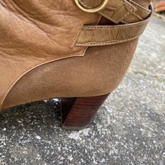 Ralphのムートンと天満屋のブーツの画像