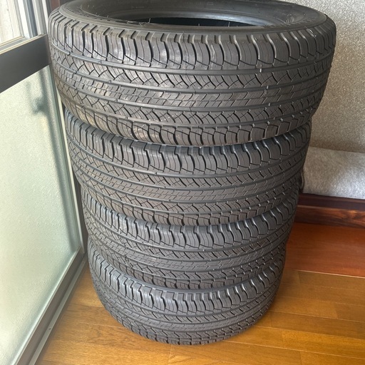 プラド新車外しタイヤ265/60/18