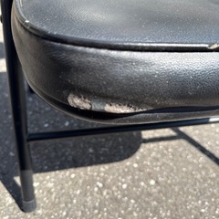 折り畳み椅子の画像