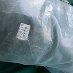 ハンズマンで購入　　人工芝　　1メートル✖️10メートル　1メートルぐらい使用してるので残り9メーター弱あります✴︎市内配送します！の画像