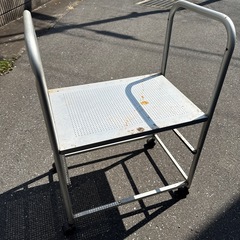 スチールラック可動式の画像