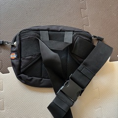 dickiesショルダーバッグの画像