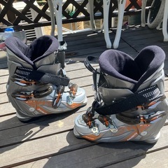 スキー靴25〜25.5㎝
の画像