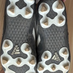 サッカーJr.新品トレシュー23.0中古スパイク22.5セットの画像