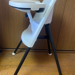 ベビービョルン ハイチェアの画像