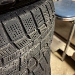 ヨコハマ横浜スタッドレスタイヤ195/65/15の画像