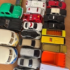 トミカ他　車のおもちゃ　まとめ売り　35台の画像