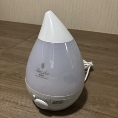#加湿器#小型#卓上#美品#超音波式加湿機#アロマ対応#手入れしやすい#静音#乾燥防止 の画像