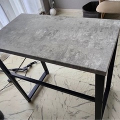 スリムデスクの画像