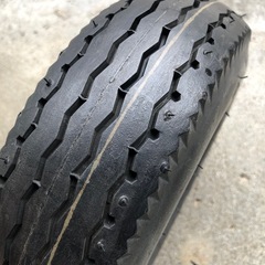 新品イノウエ　IRC 3.50-5 農機具タイヤの画像