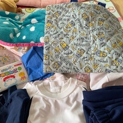 子供の服の画像