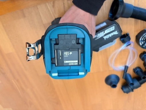 マキタ　充電式エアダスター18V