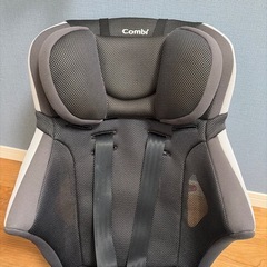 combiジュニアシートの画像