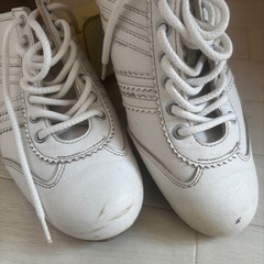 Zehaスニーカー　ホワイト　
27.0.cm    の画像