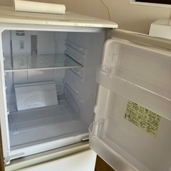 シャープ　2017年製　137L冷蔵庫の画像