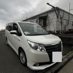 トヨタ ノア ハイブリッド G 人気のミニバン・装備充実！の画像