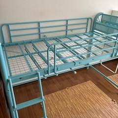 ロフトベッド（シングルサイズ・はしご付き）の画像