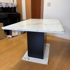 ⭐︎ダイニングテーブル⭐︎の画像