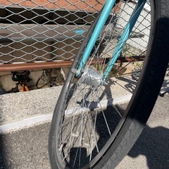 自転車　クロスバイクの画像
