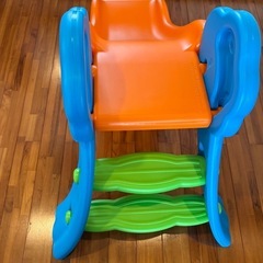 子供用滑り台の画像