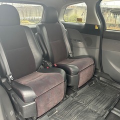 トヨタ エスティマ ヘッドレストナビ付き TOYOTAの画像