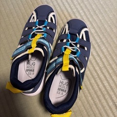 新品未使用スニーカーの画像