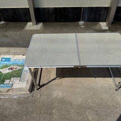 キャプテンスタッグ　アルミフォールディングテーブルの画像