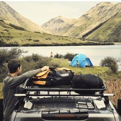 新品　THULE 正規品　スーリー キャニオンXT ルーフラック ルーフバスケット ルーフキャリア　ラスト1　送料無料の画像