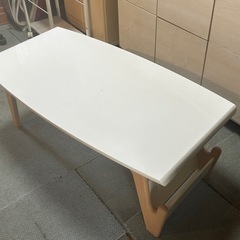 ニトリ　ブックセンターテーブルの画像