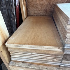 合板、棚板などの画像