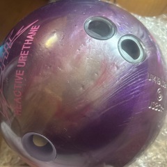 ボウリングボール14ポンド
の画像