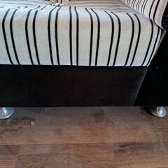 縦ストライプ　ソファ　5人シート　レトロの画像