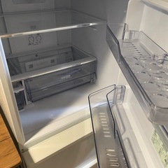 【お譲り先確定】3ドア冷蔵庫AQRｰSV24K(W)の画像