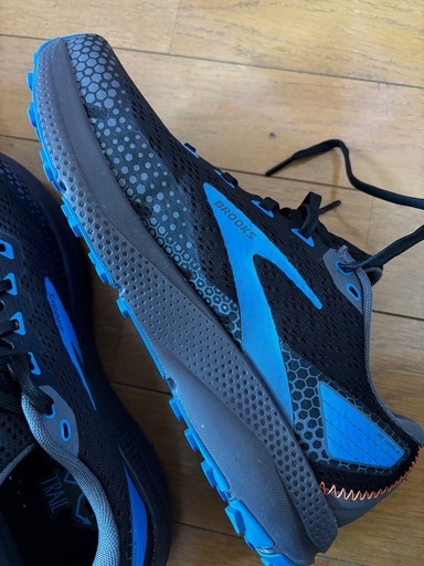 スニーカー　brooks ランニングシューズ
