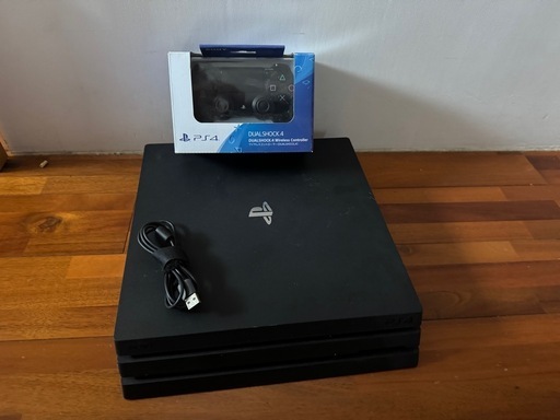おもちゃ PS4 Pro 1TB